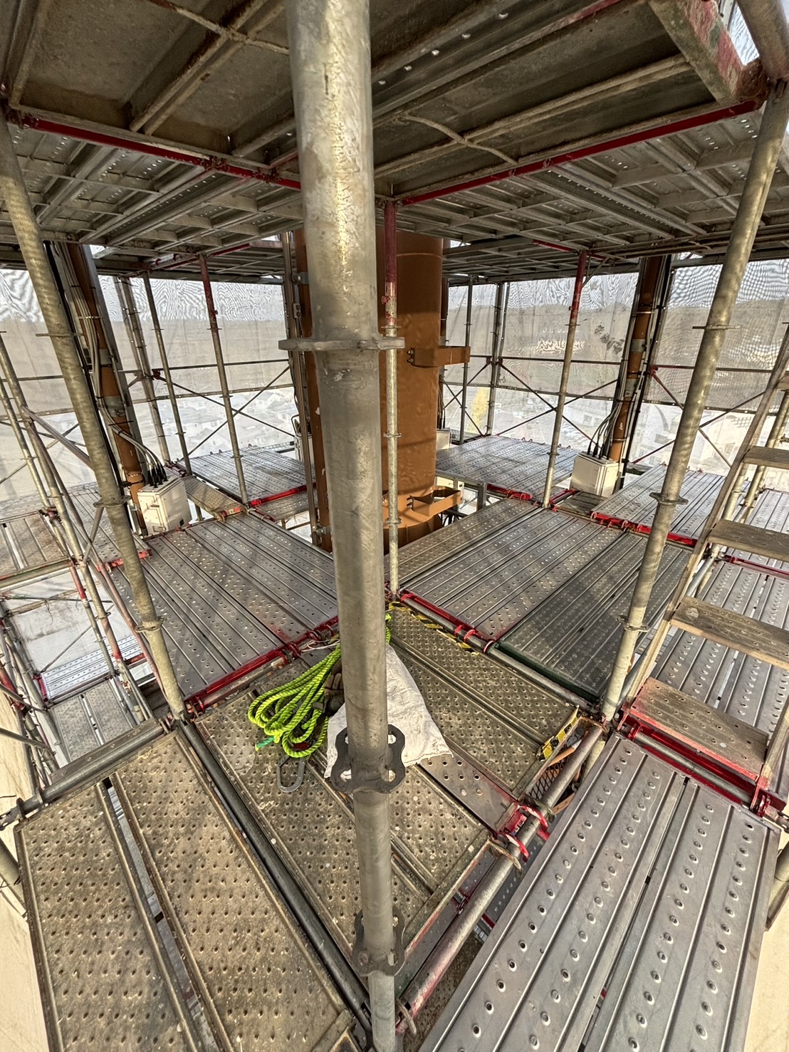 飯舘○○局鉄塔塗装工事【仮設工事】