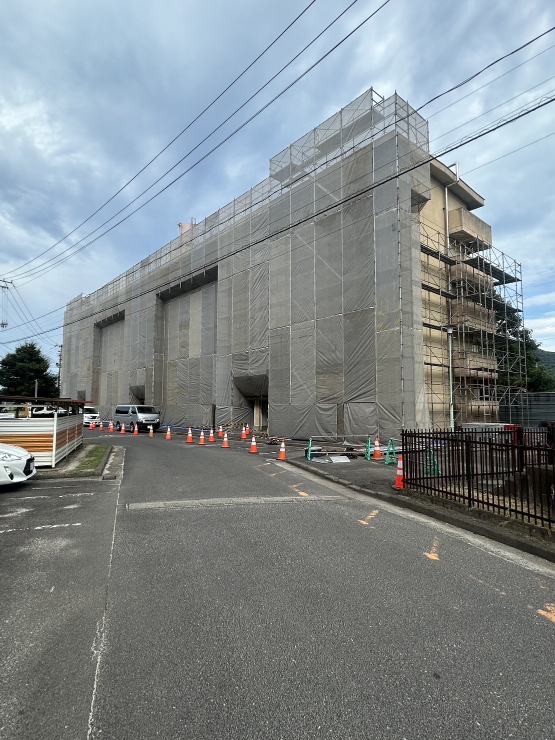 福島市内団地外壁改修工事【仮設工事】