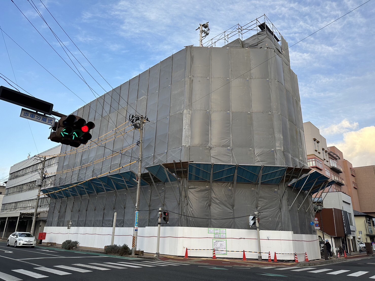 福島市内ビル解体工事【仮設工事】