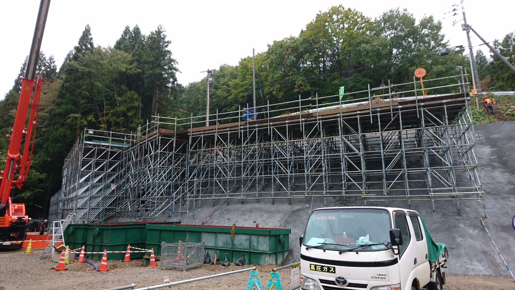 道路橋りょう(再復)工事【仮設工事】