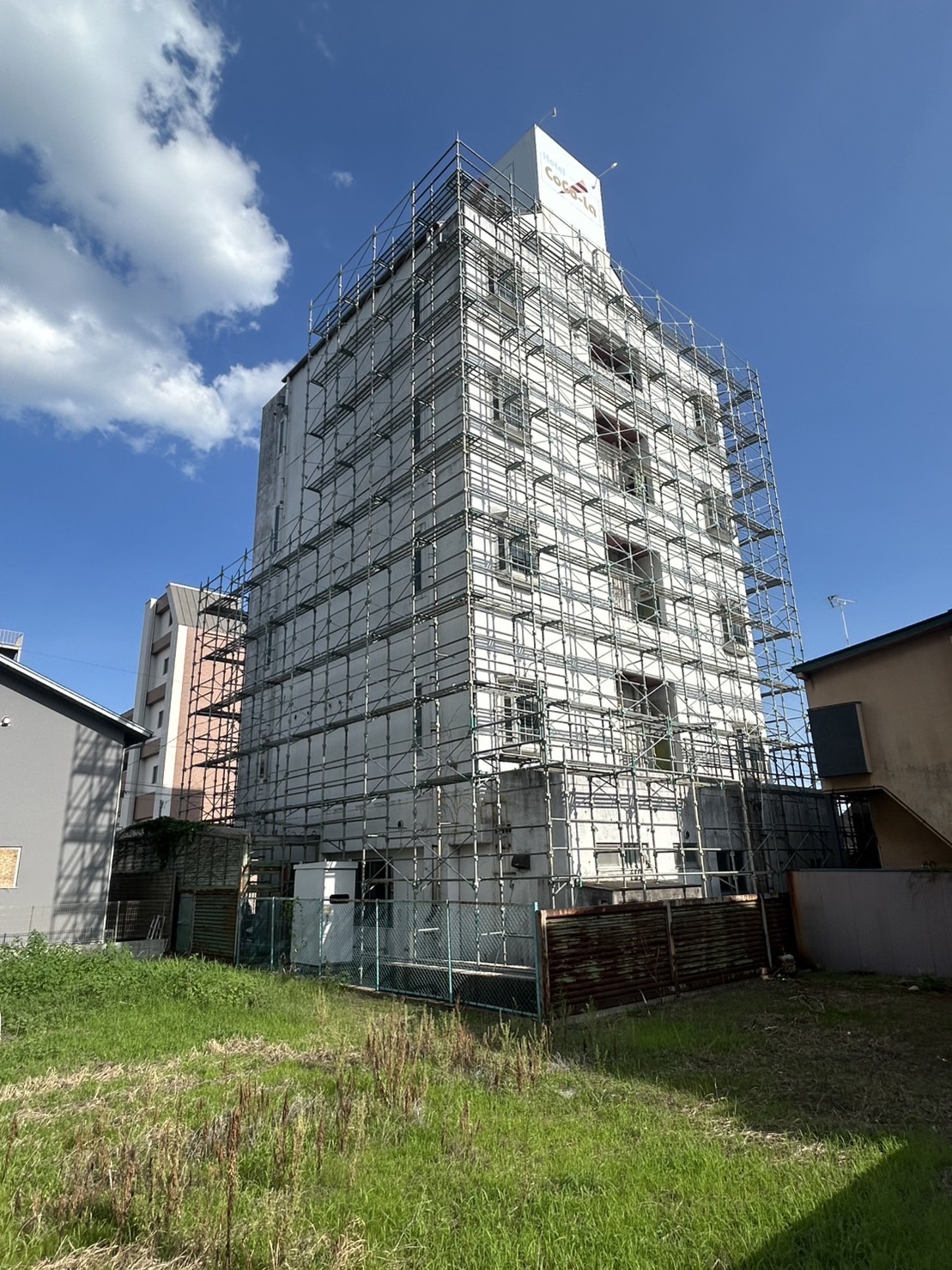 某所解体工事•足場組立【仮設工事】